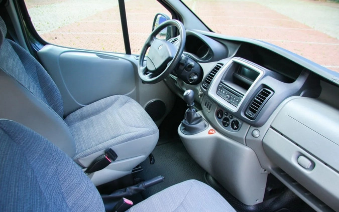 Renault Trafic cena 44900 przebieg: 269000, rok produkcji 2011 z Wałbrzych małe 704